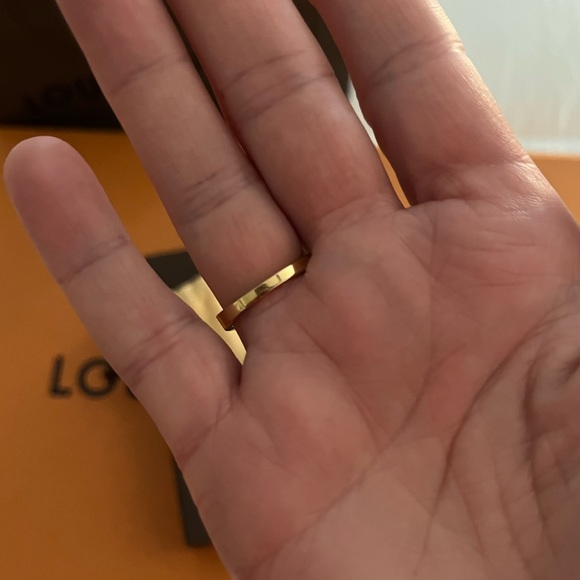 Louis Vuitton Gamble Ring - Picture 12 of 16